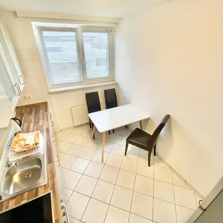 Voll Ausgestattete 3-zimmer-wohnung Bei Den Designer Outlets,vw, Autostadt & Hbf